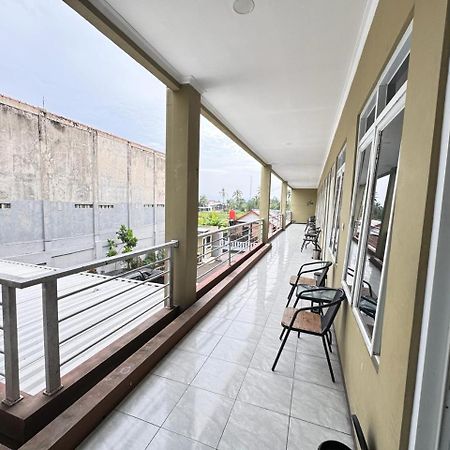 Fakhira Residence Hotel Чианджур Экстерьер фото