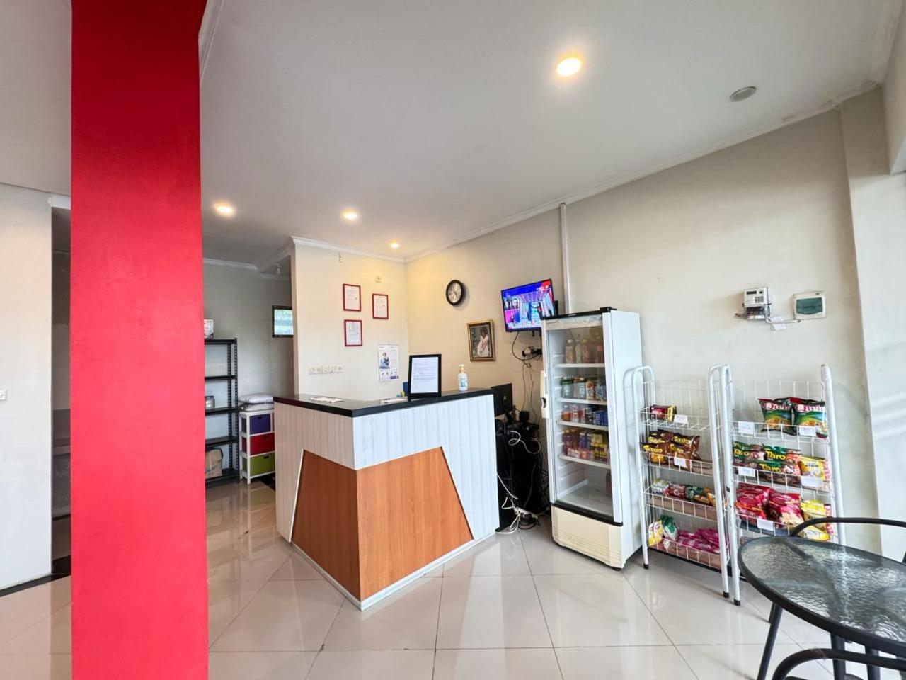 Fakhira Residence Hotel Чианджур Экстерьер фото